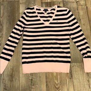 🌸Tommy Hilfiger Pima cotton v neck sweater Small